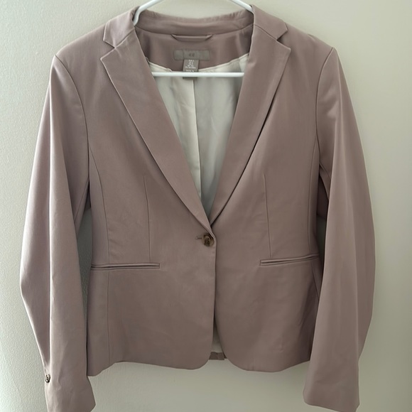 H&M Blazer - Picture 1 of 6